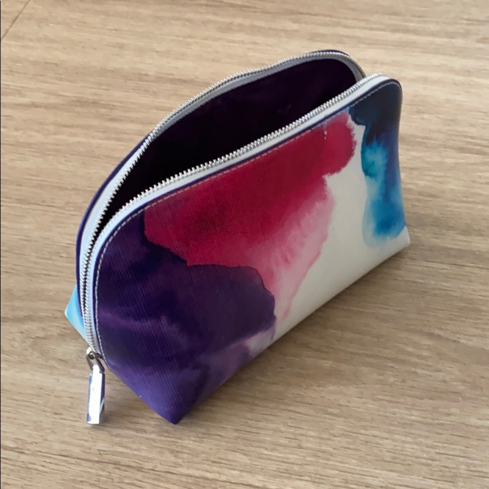 La Mer Cosmetics Case